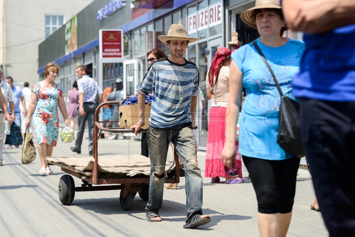 Moldova a intrat în Cuptor. Cum s-au descurcat oamenii pe vreme toridă (FOTOREPORT)