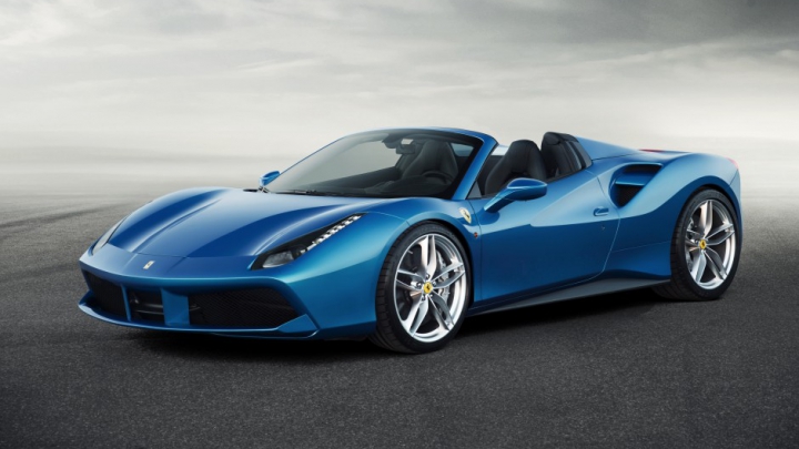 Italienii din Maranello au prezentat versiunea decapotabilă a supercarului 488 GTB