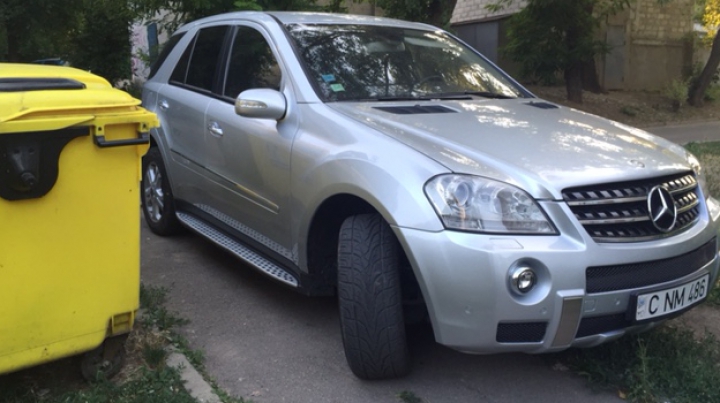 NERUŞINARE! Unde şi-a parcat maşina un conducător auto (FOTO)