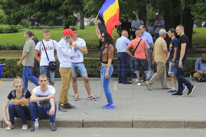 EVENIMENT MAJOR în Piaţa Marii Adunări Naţionale. A început la ora 14:00 (FOTOREPORT/VIDEO)