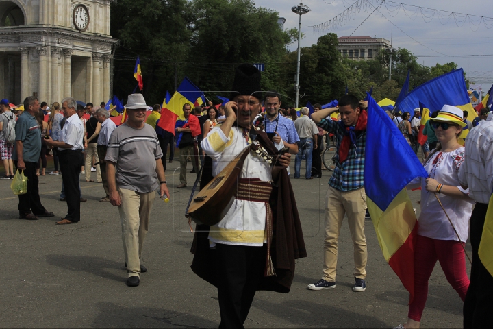 EVENIMENT MAJOR în Piaţa Marii Adunări Naţionale. A început la ora 14:00 (FOTOREPORT/VIDEO)