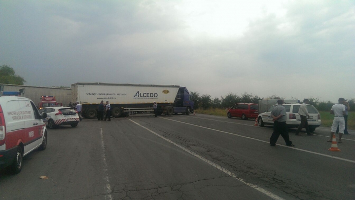 ACCIDENT ÎNFIORĂTOR în România. Doi oameni au murit, cinci au fost răniți grav (IMAGINI ȘOCANTE)