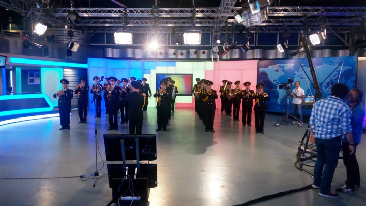 Imnul Republicii Moldova, interpretat de Orchestra-Model a MAI în platoul Publika TV (VIDEO)