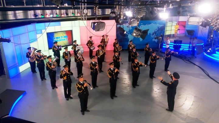 Imnul Republicii Moldova, interpretat de Orchestra-Model a MAI în platoul Publika TV (VIDEO)
