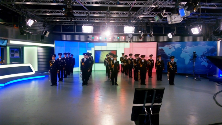 Imnul Republicii Moldova, interpretat de Orchestra-Model a MAI în platoul Publika TV (VIDEO)