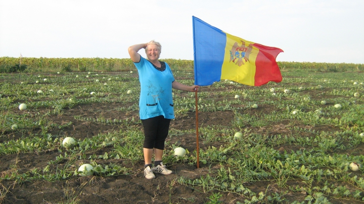 Moldovenii îşi iubesc tricolorul. Imagini frumoase pe care trebuie să le vedeţi şi voi (FOTO)