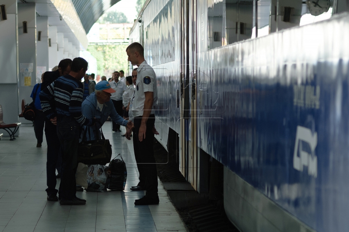 Tren modern pe linia Chișinău-Ungheni. Ce spun pasagerii şi care sunt planurile autorităţilor (FOTOREPORT)