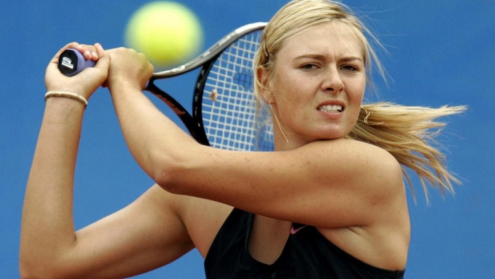 DETALIUL RUȘINOS pe care l-a arătat Maria Sharapova. Ce a lăsat să se vadă la un eveniment