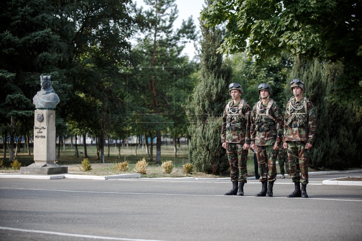 (FOTOREPORT) Premieră pentru Armata Naţională. Peste 100 de soldaţi cu tehnică militară participă la ''Sea Breeze 2015''