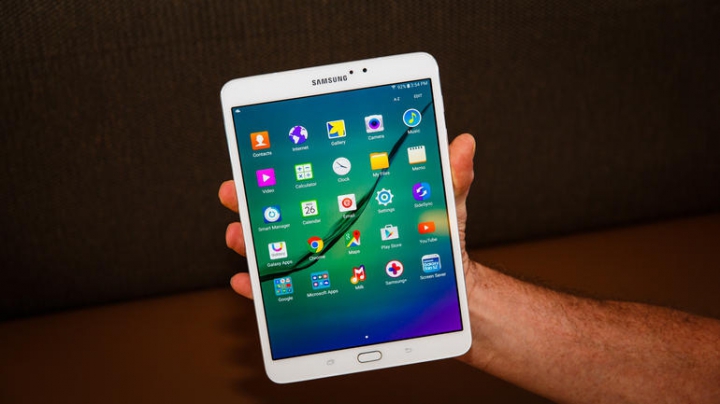 Samsung a prezentat COPIILE tabletelor iPad Air şi iPad Mini (FOTO)