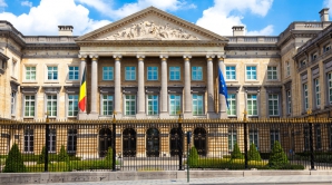 Bruxelles propune posibilitatea reintroducerii controalelor la frontieră în spaţiul Schengen pentru 3 ani