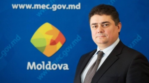 Ministrul Economiei, Octavian Calmîc, vine la FABRIKA. Adresează-i AICI o întrebare