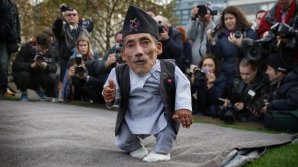 Veste tristă! Cel mai scund om din lume a încetat din viaţă