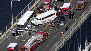 CARNAGIU pe un pod! Mai mulţi studenţi au murit în urma unui accident rutier ÎNFIORĂTOR (VIDEO)