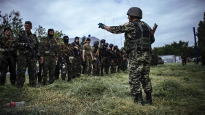 Paşi spre pace. Înţelegerea la care a ajuns Kievul cu separatiștii proruși din estul Ucrainei