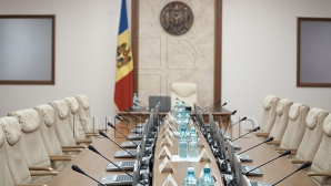 Executivul de la Chişinău are sprijinul Comisiei Europene. Johannes Hahn a discutat cu Valeriu Streleţ