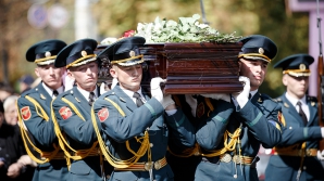 ADIO, Mihai Volontir. Maestrul, condus pe ultimul drum cu lacrimi, durere și flori