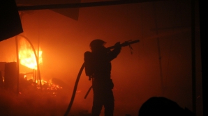 Incendiu de proporții la cel mai mare aeroport din Moscova. Mii de pasageri au fost evacuați (VIDEO)