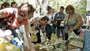 Meşteri populari din toată ţara și-au expus lucrările la "Bâlciul Olarilor" din Iurceni 