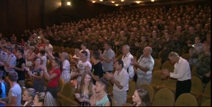 ''A fost o revelaţie''. Militarii români le-au oferit un concert de excepţie colegilor de la Bălţi (VIDEO)