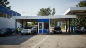 Au făcut cale întoarsă! Mai mulţi moldoveni au primit interdicţia de a intra în Rusia şi în Europa