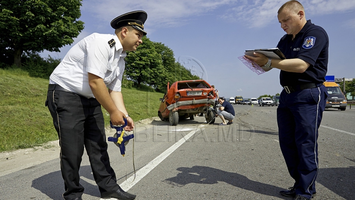 VEŞTI BUNE pentru şoferi! Ce trebuie să ştiţi despre asigurarea auto obligatorie