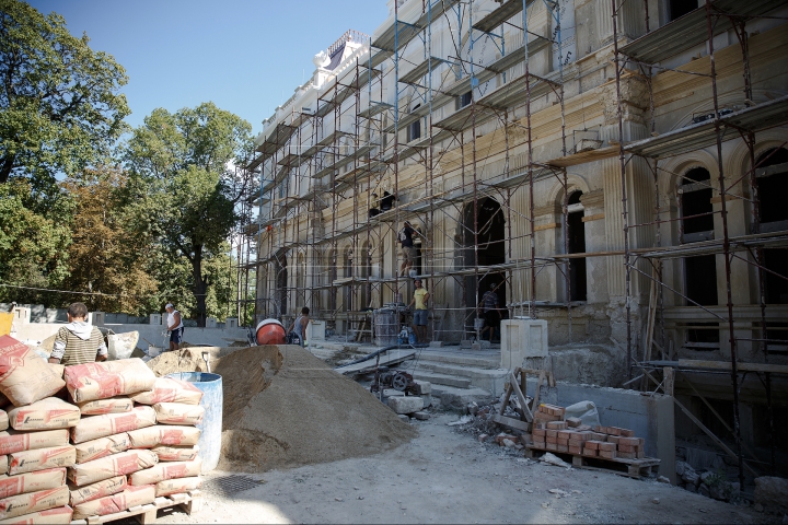 Din casă boierească, în muzeu şi hotel. Cum va arăta conacul Manuc Bei după restaurare (FOTOREPORT)