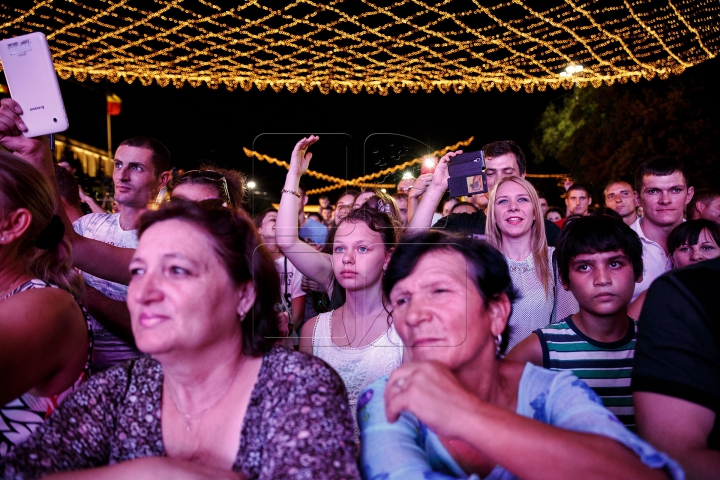 Concert de excepţie în PMAN! Mii de oameni au sărbătorit cu fast Ziua Limbii Române (FOTO/VIDEO)