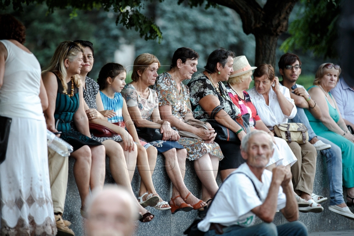 Concert de excepţie în PMAN! Mii de oameni au sărbătorit cu fast Ziua Limbii Române (FOTO/VIDEO)