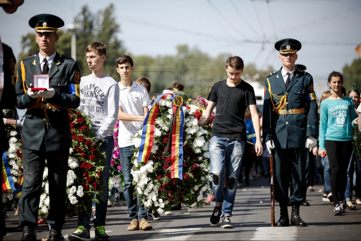 ADIO, Mihai Volontir. Maestrul, condus pe ultimul drum cu lacrimi, durere și flori