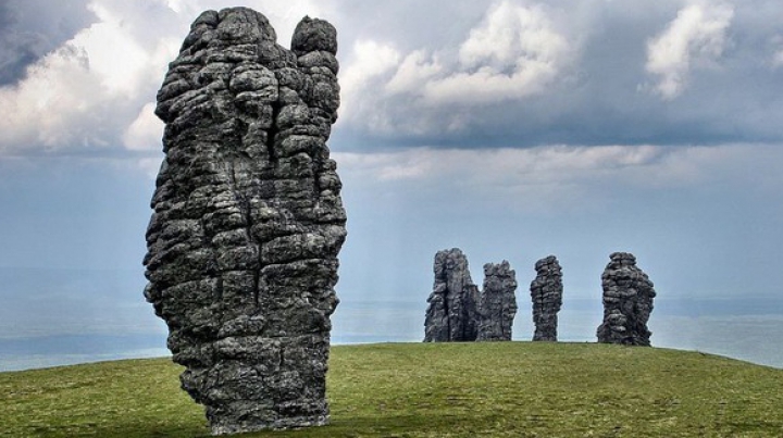 Cei şapte giganţi spectaculoşi din Ural. Minunea neştiută din Rusia