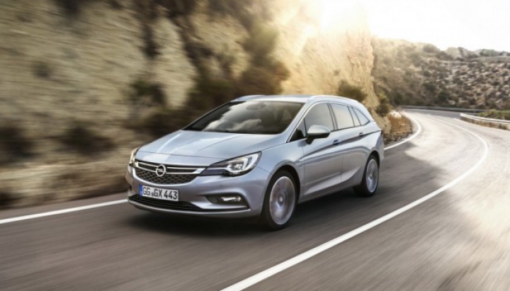 OPEL revine în forţă cu un nou model Astra Sports Tourer! Ce îmbunătăţiri are universalul