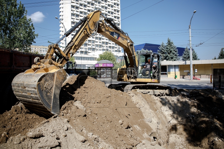 Lucrările de construcţie pe bulevardul Negruzzi, prelungite. Cum va fi redirecţionat transportul public