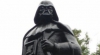 Pentru a supravieţui, Lenin s-a transformat în Darth Vader (FOTO)