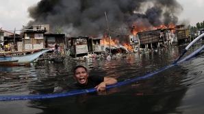 NU AU GĂSIT IEŞIREA: 15 persoane, printre care copii, şi-au pierdut viaţa într-un incendiu în Filipine