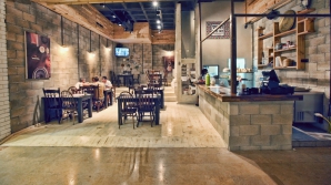 Metodă inedită. Cum reușește proprietarul unui restaurant să așeze arabii și evreii la aceeași masă