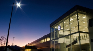 SUMA URIAŞĂ! Cât i-ar putea costa pe cei de la Volkswagen scandalul falsificării testelor