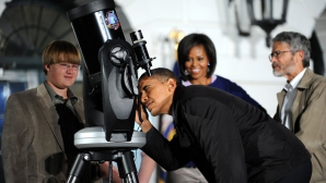 Casa Albă a fost gazda Nopţii Astronomiei. Cine a venit în vizită la liderul Statelor Unite