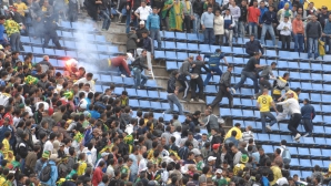 Nebunie în Africa! Suporterii s-au luat la pumni chiar în timpul derby-ului Capitalei Kinshasa