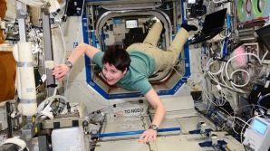 CIRC în cosmos! Ce fac membrii echipajelor spaţiale atunci când se plictisesc (VIDEO)