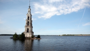 Proiect inedit! Un grup de bikeri ruşi vor să construiască o biserică sub apă (VIDEO)