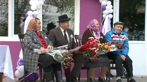 Jumătate de secol de IUBIRE! Două cupluri au sărbătorit NUNTA DE AUR. Care este secretul lor