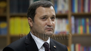 DETALII ULUITOARE! Procurorii anunţă ce obiecte au fost găsite în urma percheziţiilor în casele lui Filat