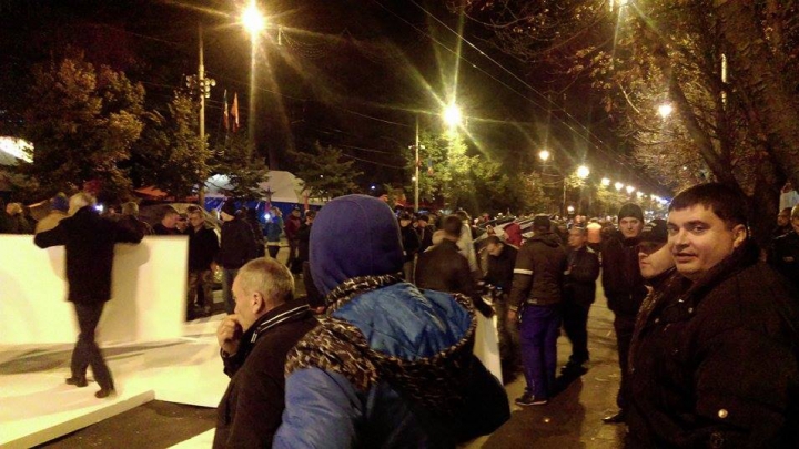 Centrul Chișinăului este BLOCAT DE PROTESTATARI (FOTO/VIDEO)