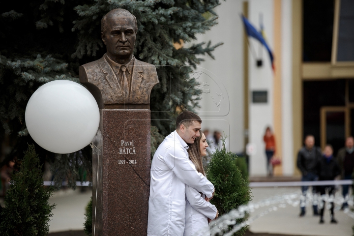 EVENIMENT DE EXCEPŢIE! A fost inaugurată Aleea savanților și medicilor iluștri din Moldova (FOTO)