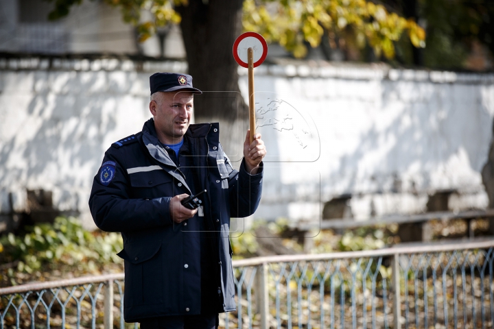 ALERTĂ, FOC şi PANICĂ. Salvatorii şi pompierii în acţiune (FOTOREPORT)