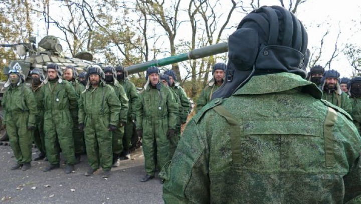 OSCE cu ochii pe ce se întâmplă în estul Ucrainei: Rebelii din Doneţk îşi retrag artileria