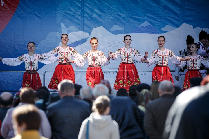 Ocrotitoarea Moldovei, Sfânta Parascheva, sărbătorită la Străşeni. FOTOREPORT de la Hramul oraşului