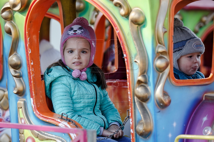 Ocrotitoarea Moldovei, Sfânta Parascheva, sărbătorită la Străşeni. FOTOREPORT de la Hramul oraşului