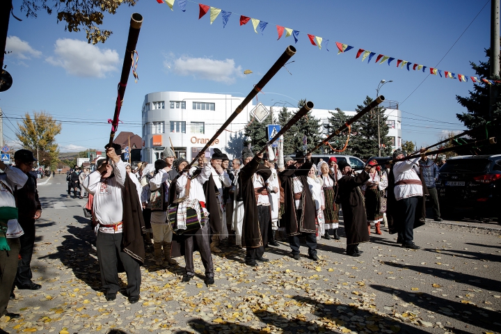 Ocrotitoarea Moldovei, Sfânta Parascheva, sărbătorită la Străşeni. FOTOREPORT de la Hramul oraşului